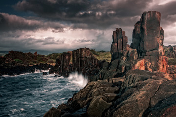 Bombo basalt columns landscape beauty © Leah-Anne Thompson
