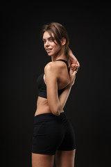 Fototapeta premium Atrakcyjna młoda zdrowa fitness kobieta