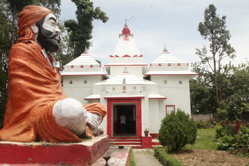 THIS IS TEMPLE IMAGE LOCATED IN SHIMLA HP INDIA