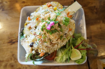 Pineapple rice
