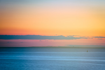 Sonnenaufgang am Meer