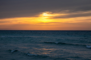 Obraz premium Beautiful dramatic sunset over the Caribbean Sea. Taken in Varadero, Cuba.