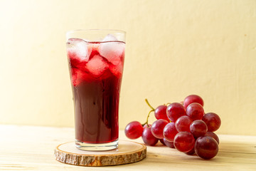 fresh grape juice