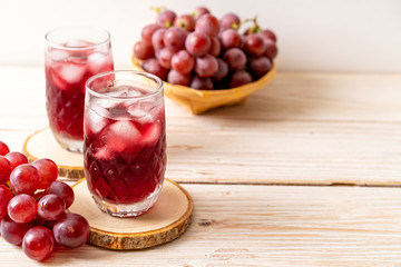 fresh grape juice