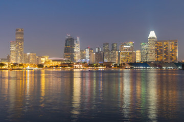 Fototapeta na wymiar Singapore tall buildings at night