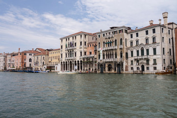 Naklejka na ściany i meble Häuser am Canal Grande in Venedig