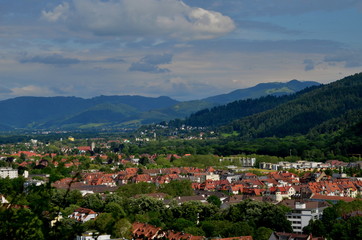 Blick auf Freiburgs Osten und das Dreisamtal