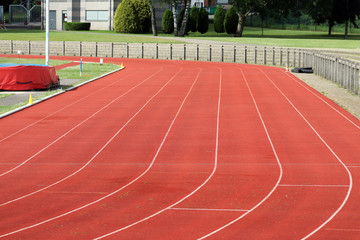 Belle piste d'athlétisme