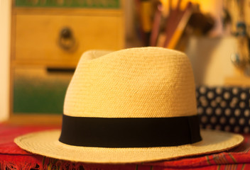 Sombrero clásico de paja toquilla de Ecuador