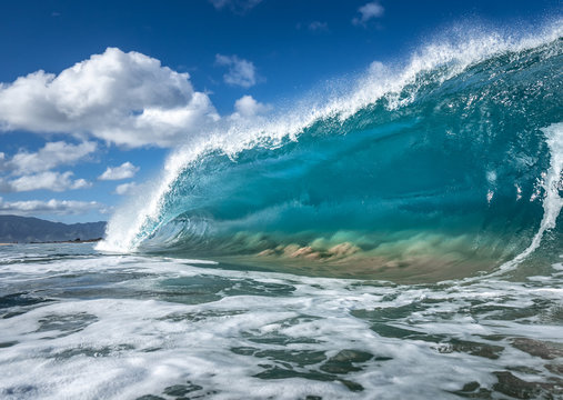 wave and clouds