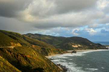 Fototapeta na wymiar Looking Down the Coast of Big Sur