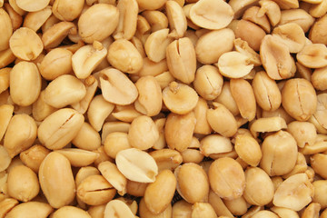 Roasted peeled peanuts