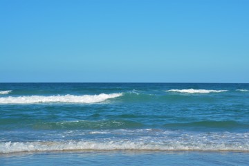 Fototapeta na wymiar Beach Waves