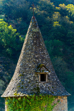Europe,France,Midi-Pyrenees,Aveyron,Conques,Sainte-Foy, Saint James way, tower the cemetery's chapel