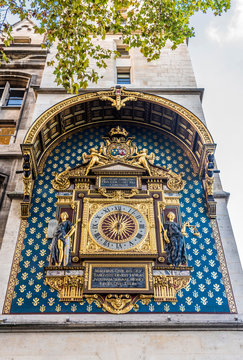 France, Paris, 1st arrondissement, Ile de la Cite, Tour de l'Horloge of the Palais de la Cite (14th century), bas-relief by Germain Pilon (allegorical figure of Justice)