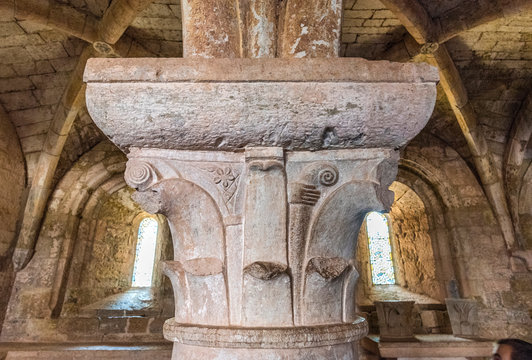 France, Provence-Alpes-Cote-d'Azur, Var, cistercian abbey of the Thoronet, capital of the chapter hall