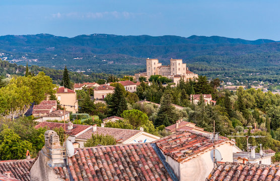 France, Provence-Alpes-Cote d'Azur, Var, perched village of Fayence, Ch&acirc;teau du Puy (or Ch&acirc;teau Fabre) at Tourettes (19th century) (replication of the Cadet Corps of Saint Nicolas, Saint Petersbourd)