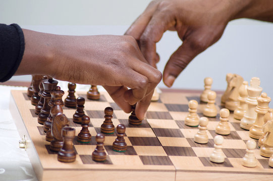 In this game, both players attack simultaneously.