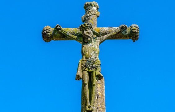 France, Brittany, Monts d'Arree, churchyard of Commana, Christ on th cross ot top of the martyrdom
