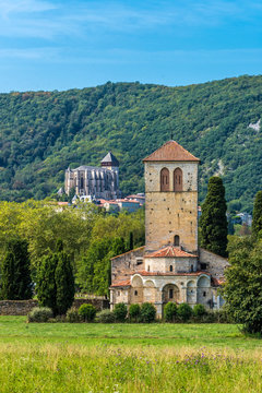 France, Piedmont of the Pyrenees, Haute-Garonne, basilica Saint Just de Valcabrere (11th-12th century) and in the backgroung the cathedral Sainte-Marie (12th-16th century) Saint James way (UNESCO World Heritage) (Most Beautiful Village in France)