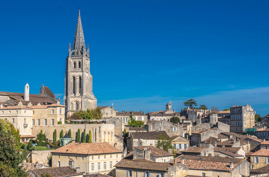 France, Gironde, Saint Emilion, bell tower of the monolithic church and houses (11th - 13th century, UNESCO World Heritage)