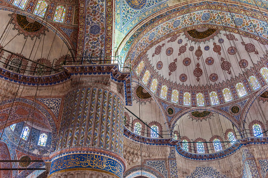Turkey, Istanbul, domes of the Blue Mosque's prayer room (1616 by Mehmet Aga, his master was Mimar Sinan) (UNESCO World Heritage)