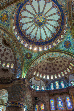 Turkey, Istanbul, domes of the Blue Mosque's prayer room (1616 by Mehmet Aga, his master was Mimar Sinan) (UNESCO World Heritage)