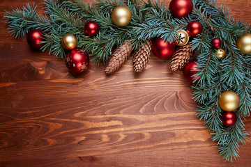 christmas wreath with red and golden balls