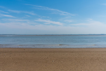 Fototapeta na wymiar Strand mit Meer