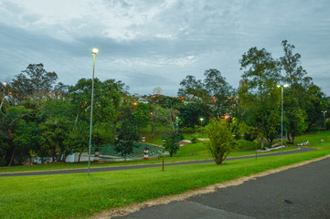 Fototapeta na wymiar Parque Zezão em Cambe Paraná