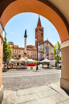 Piazza Duomo in the city center in Piacenza