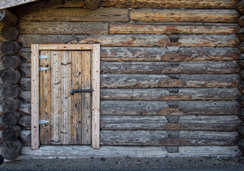 A traditional Finnish log cabin (Hirsimökki). A classical look indeed for a Finnish summer cabin.