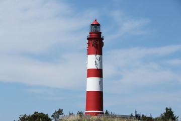 Blick auf den Leuchtturm  der Nordseeinsel Amrum