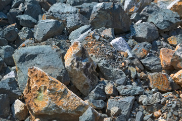 The texture of large stones in a quarry for the extraction of stone.