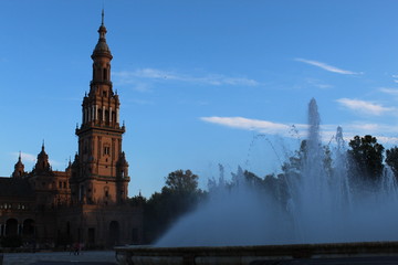 Praça de Espanha - Fonte e Torre