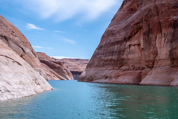 Fototapeta na wymiar Beautiful views of Lake Powell and it's Slot Canyons