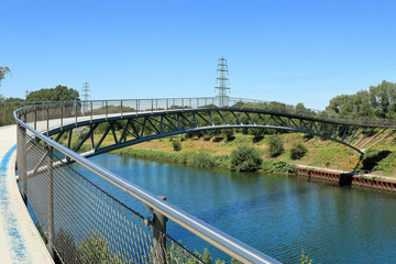 Ripshorster Brücke, Überquerung der Emscher bei Oberhausen
