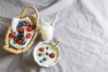 yogurt with berries