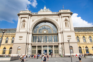 Fototapeta na wymiar BUDAPEST, HUNGARY - JUNE 2019:Keleti Station, Passenngers Waiting to Board Train.
