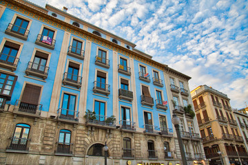 Fototapeta premium Granada, Spain-October 16, 2018: Granada streets and Spanish architecture in a scenic historic city center