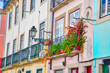 Fototapeta na wymiar Typical architecture and colorful buildings of Lisbon historic center