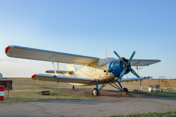 Naklejka premium Retro old plane