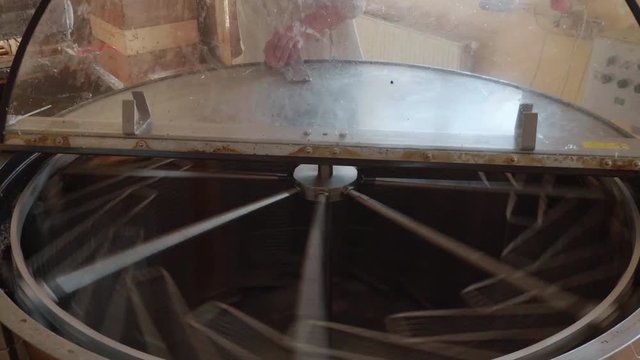 Honeycomb centrifuge spinning to a stop