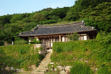 Fototapeta na wymiar Mihwangsa Buddhist Temple, South Korea