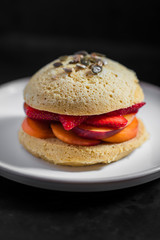 Bowlcake hamburger sucré aux fruits d'été