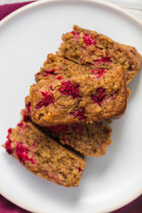 Gâteau moelleux framboise