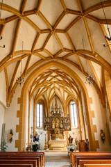 Fototapeta na wymiar Kirche von Stürvis, Graubünden, Schweiz