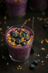 pudding chia myrtilles et beurre d'amande