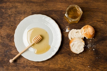 Honey stain with breakfast