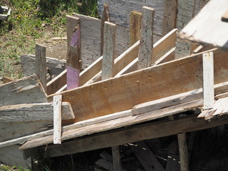 Preparation for the construction of the stairs in a private house of the boards.